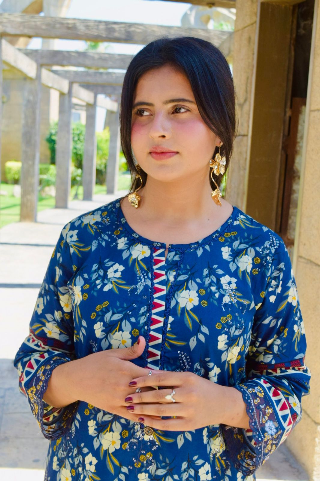 ZAREV – Indigo Blue Embroidered Lawn 3-Piece Suit with Mustard Dupatta