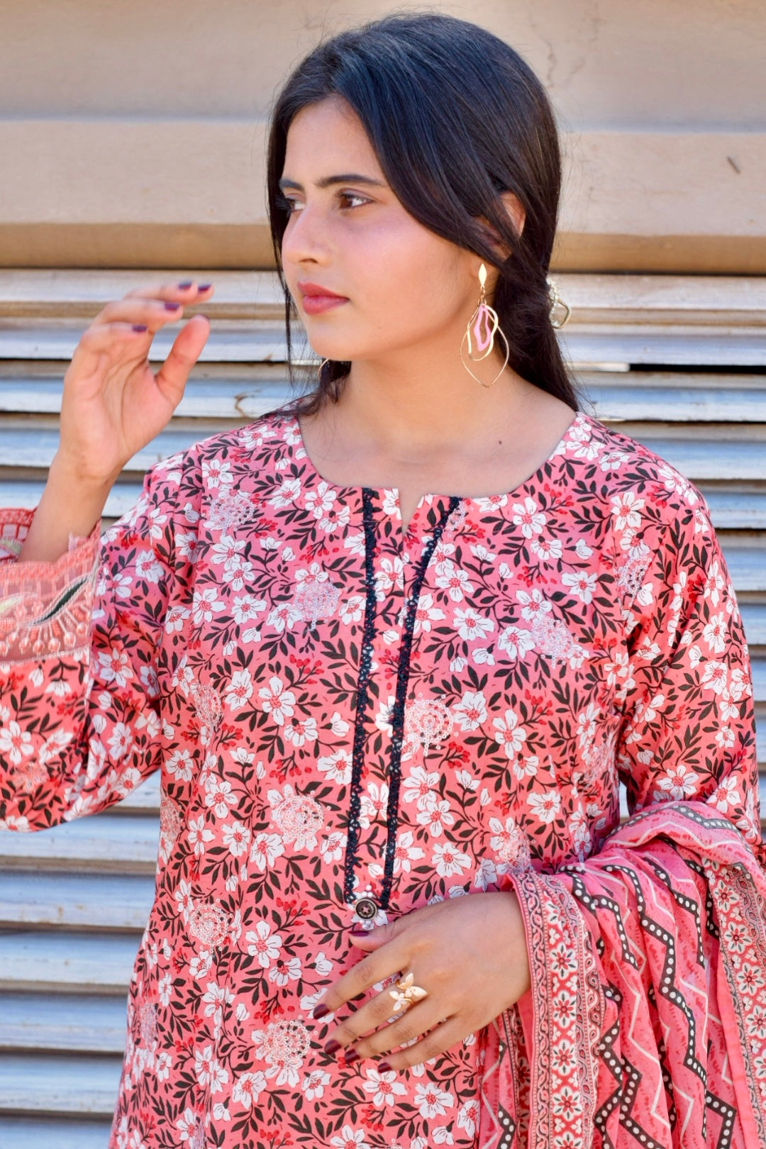 EMBROIDERED PEACH ARTICLE NO 2