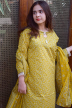 ZAREV – Mustard Blossom: Olive Mustard Floral Lawn 3-Piece Stitched Suit