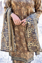 ZAREV – Sahara Nights: Earthy Leopard Motif Lawn 3-Piece Stitched Suit