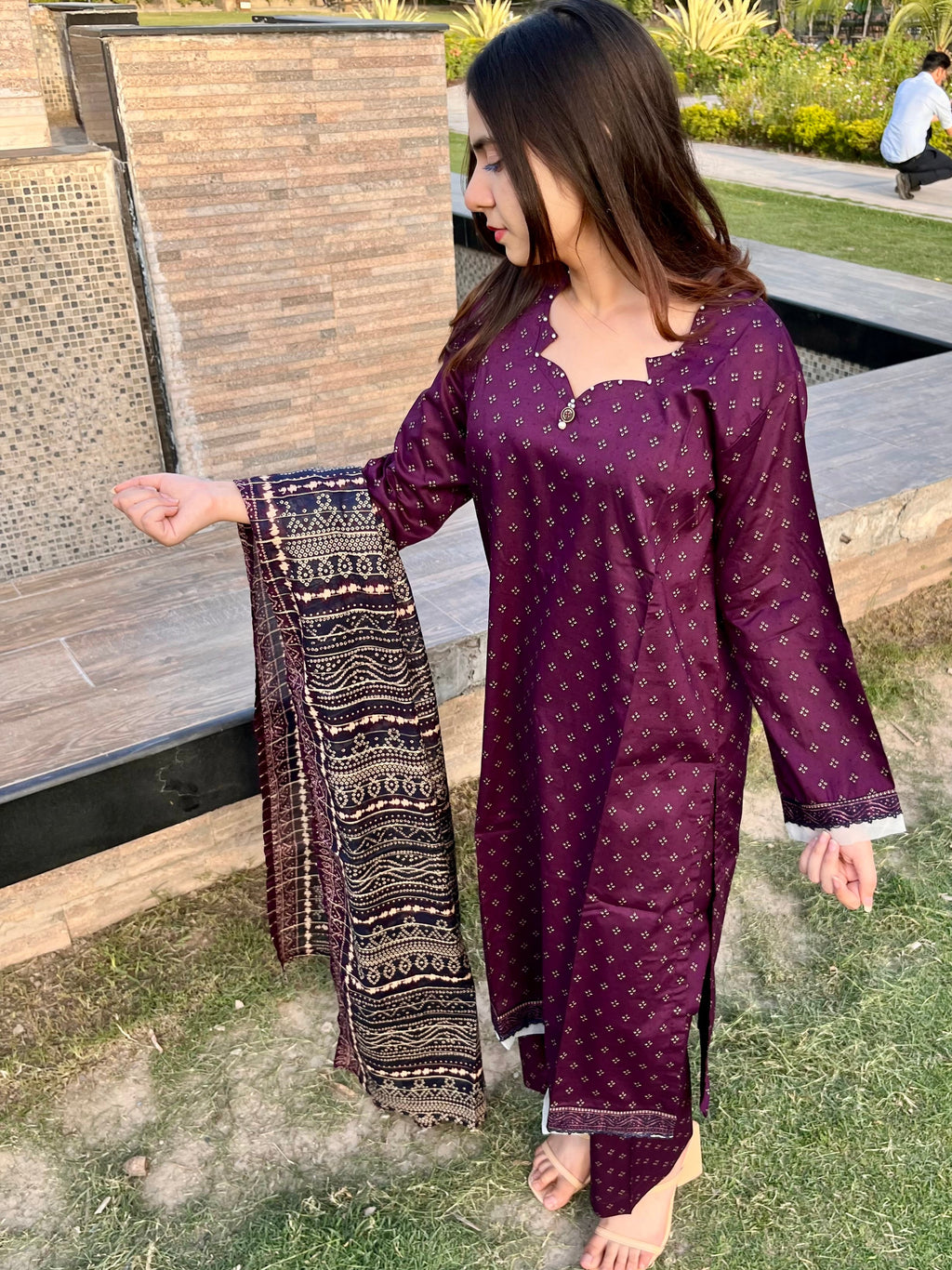 ZAREV – Royal Plum Geometric Lawn 3-Piece Stitched Suit