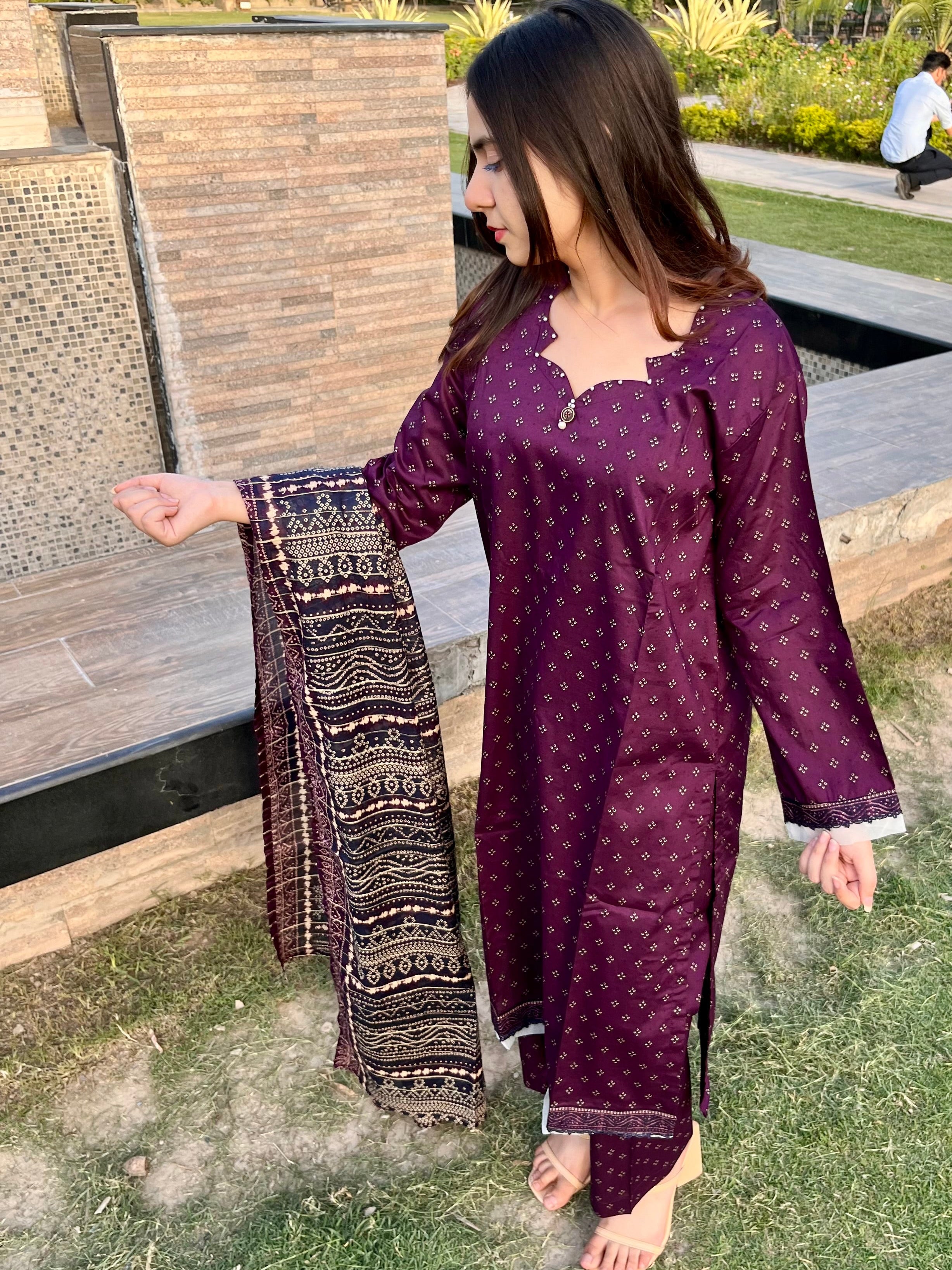 ZAREV – Royal Plum Geometric Lawn 3-Piece Stitched Suit