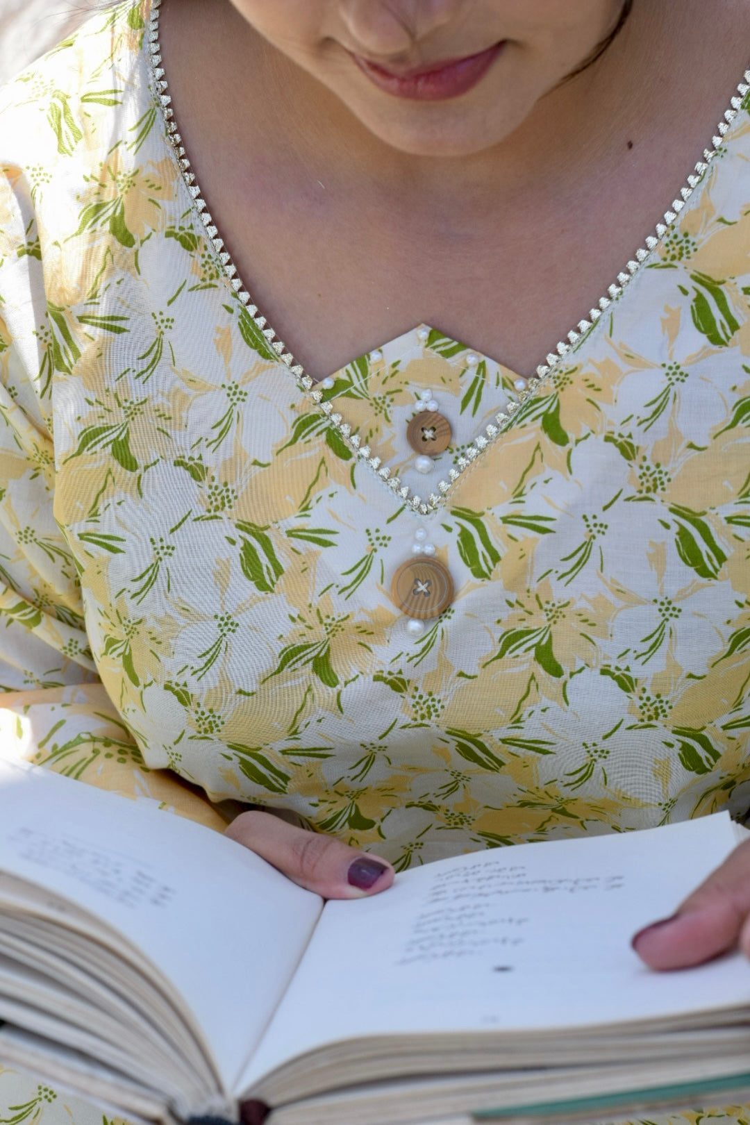 ZAREV – Sun-Kissed Petals: Lemon Yellow Floral Lawn 3-Piece Stitched Suit