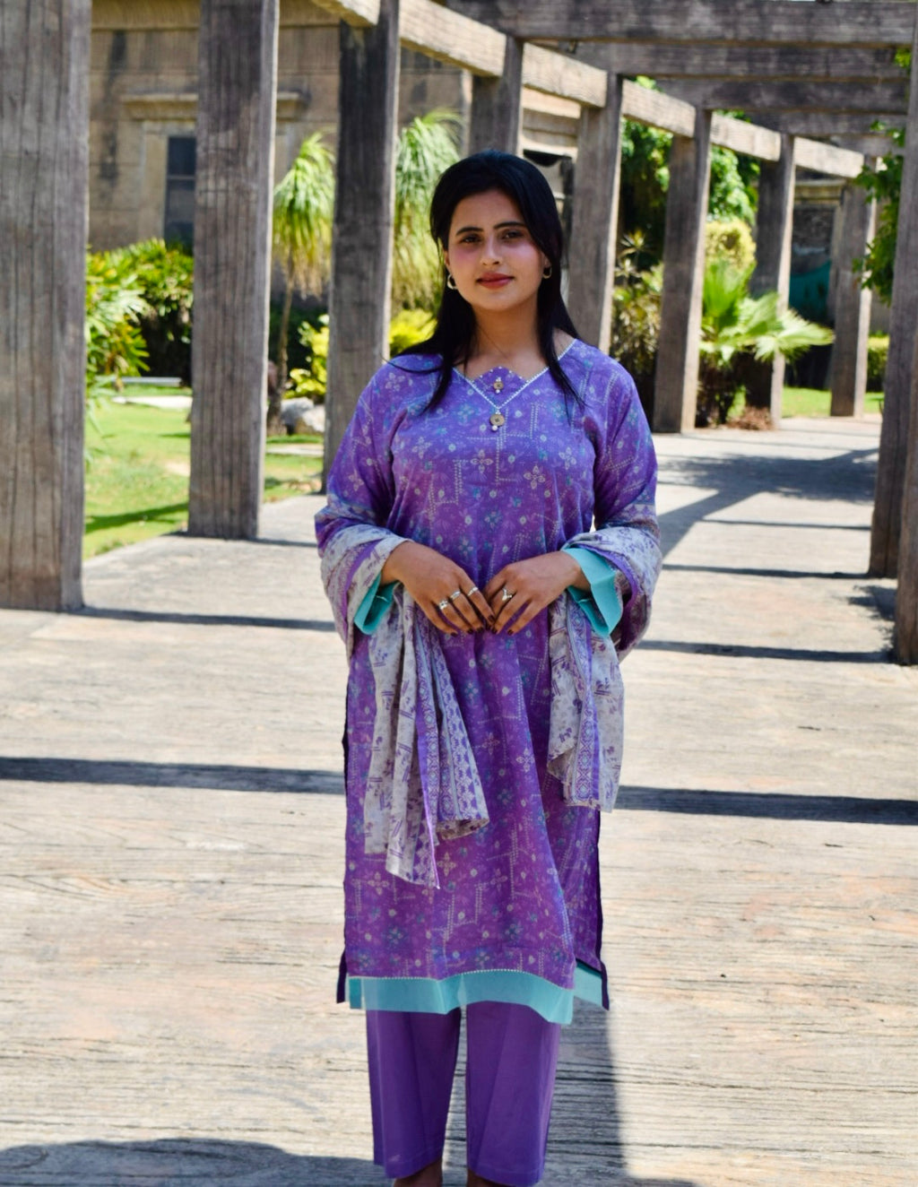 ZAREV – Lavender Dream: Amethyst Purple Floral Lawn 3-Piece Stitched Suit