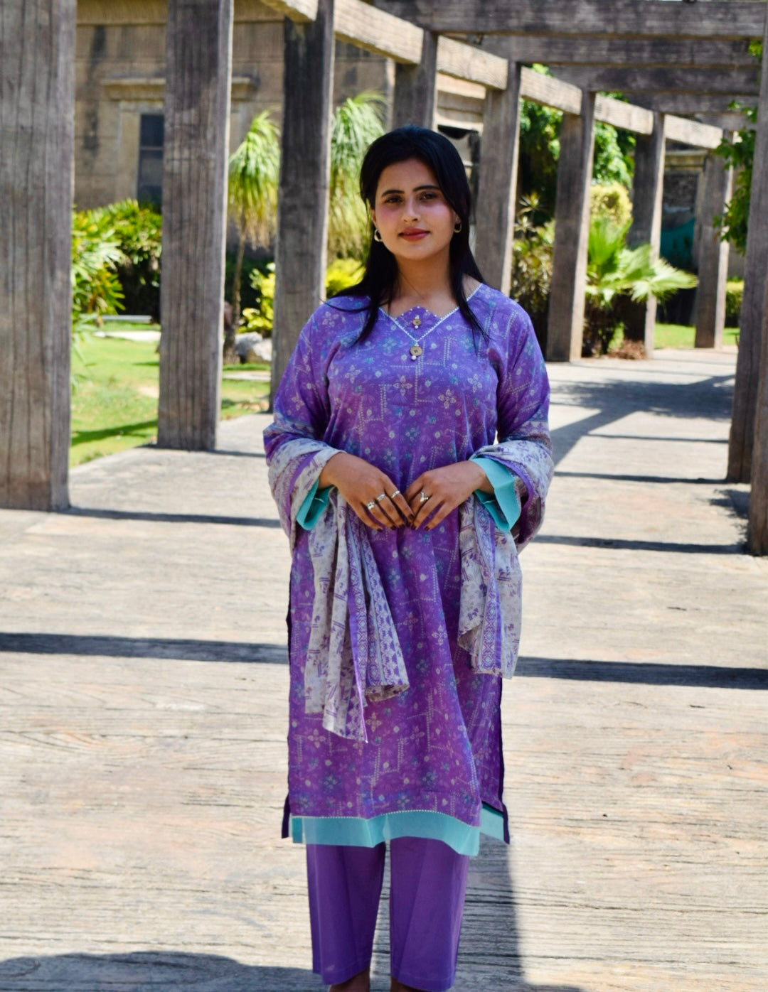 ZAREV – Lavender Dream: Amethyst Purple Floral Lawn 3-Piece Stitched Suit