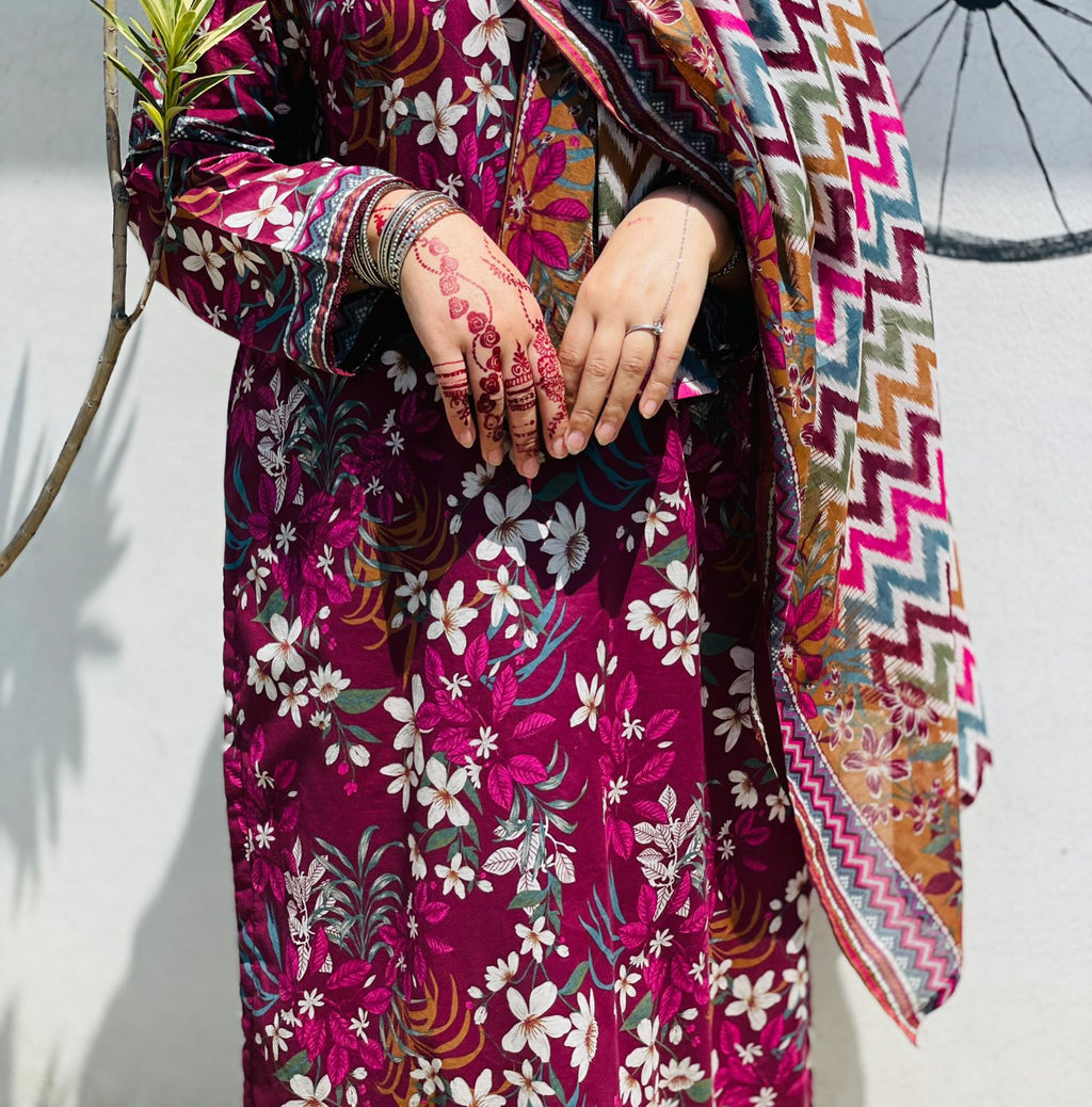 Royal Plum Floral Bloom LAWN-001