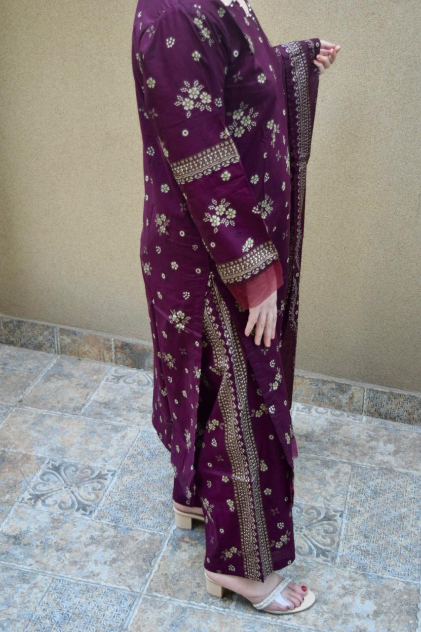 ZAREV Royal Plum & Gold Print Stitched Lawn 3PC Suit