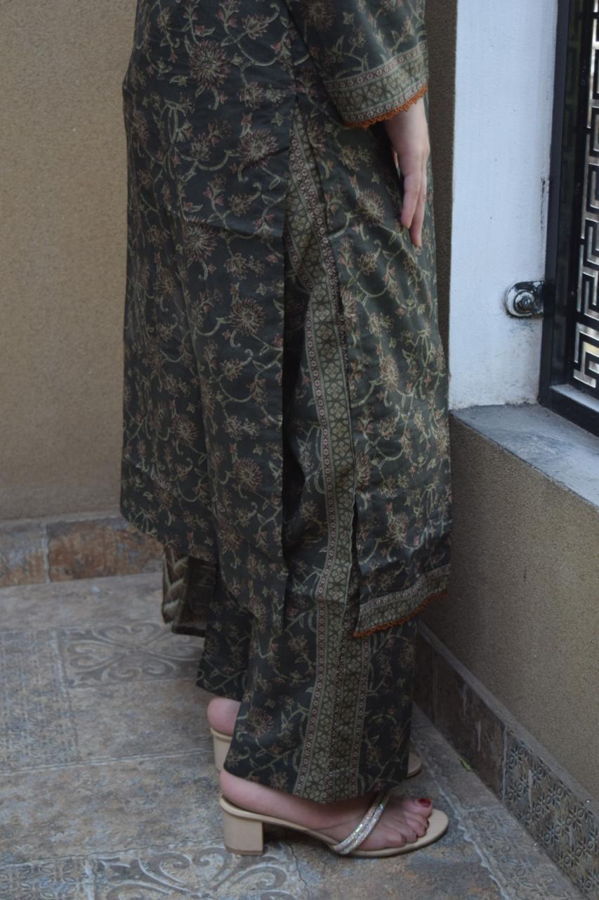 ZAREV Charcoal Green Botanical Printed Stitched Lawn Collection