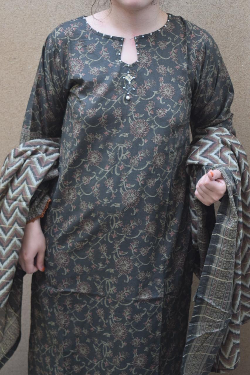 ZAREV Charcoal Green Botanical Printed Stitched Lawn Collection