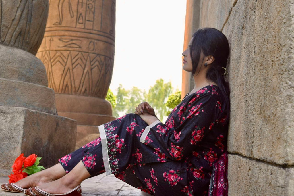 ZAREV Black & Pink Floral Printed 3-Piece Stitched Lawn Suit