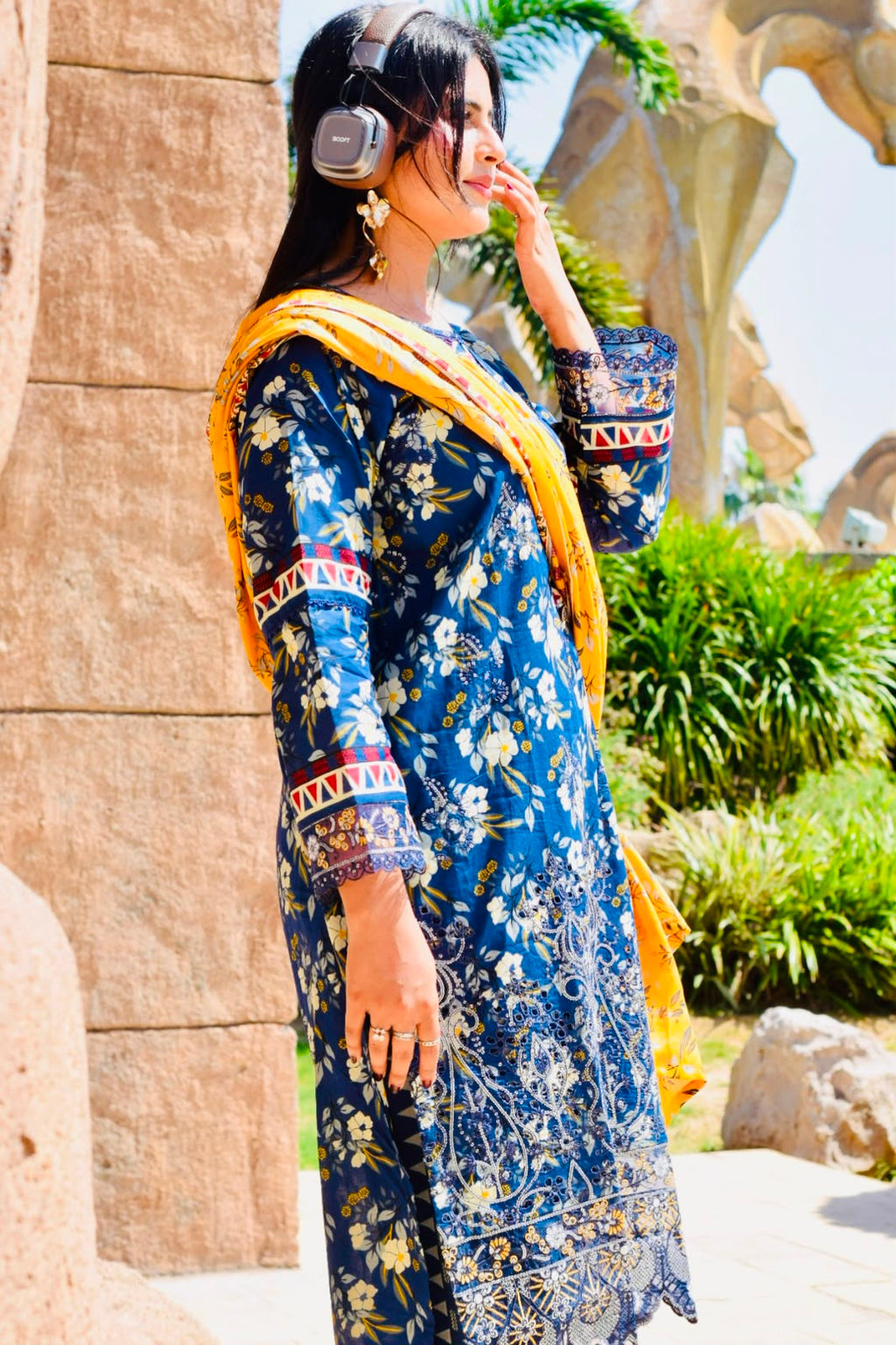 ZAREV Sapphire Blue Embroidered Lawn 3PC Suit with Yellow Dupatta