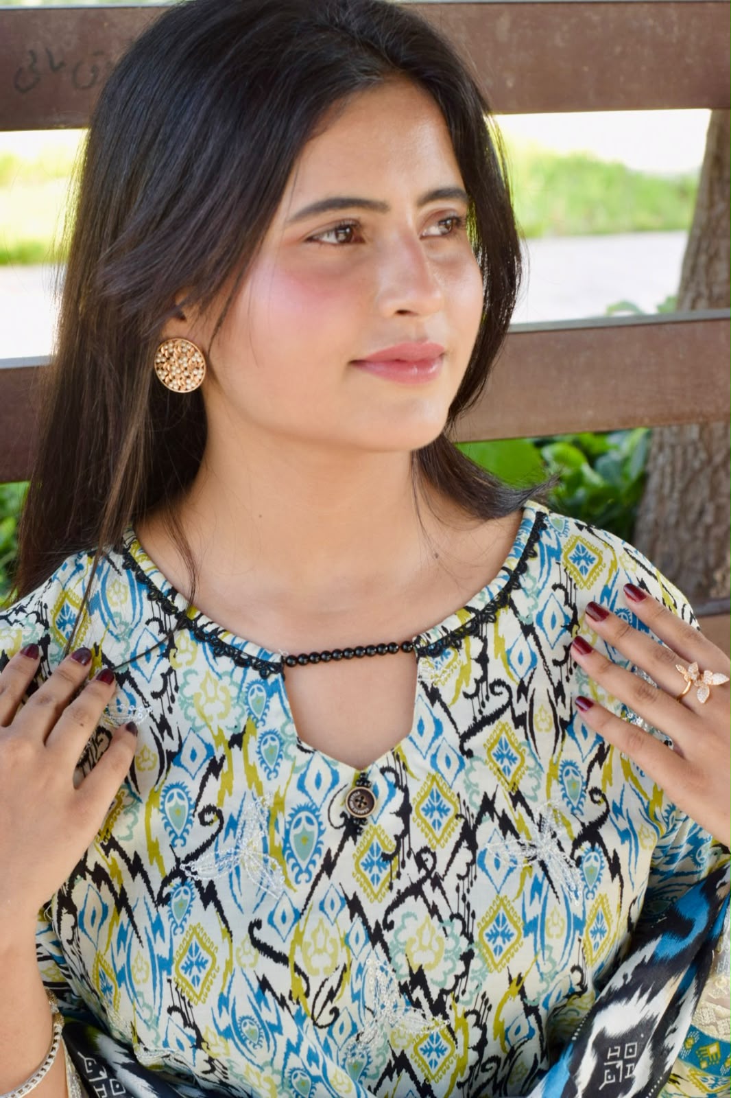 ZAREV Ivory White Embroidered Lawn 3PC Suit with Turquoise Ikat Dupatta