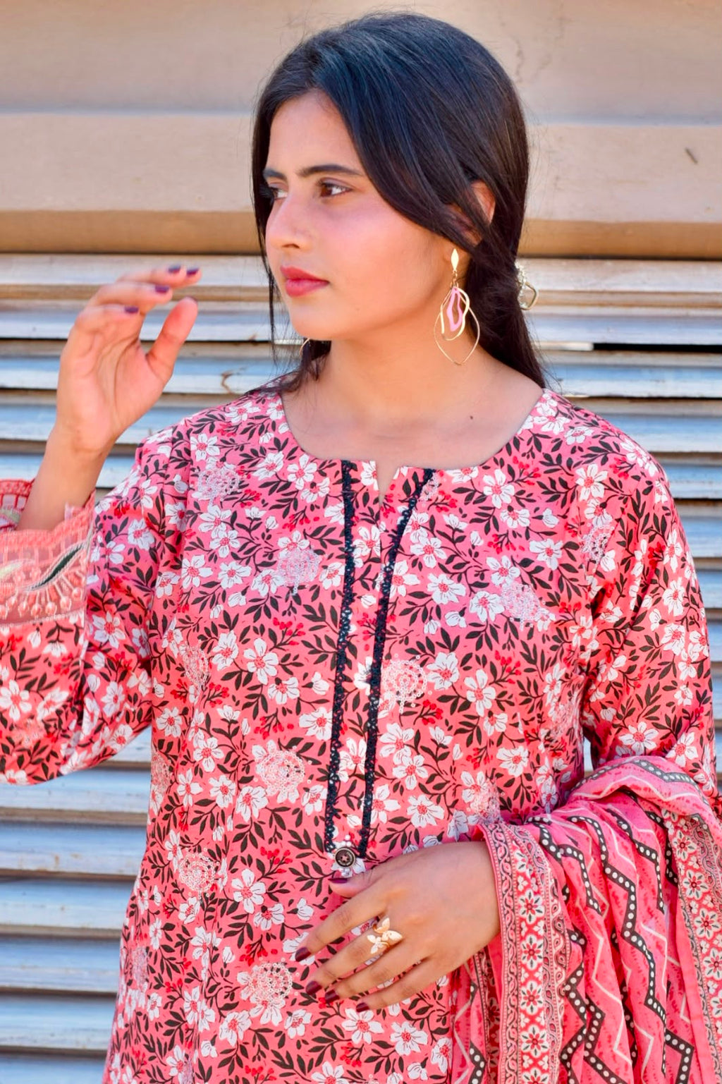 ZAREV Coral Pink Printed & Embroidered Lawn 3PC Suit with Schiffli Daman
