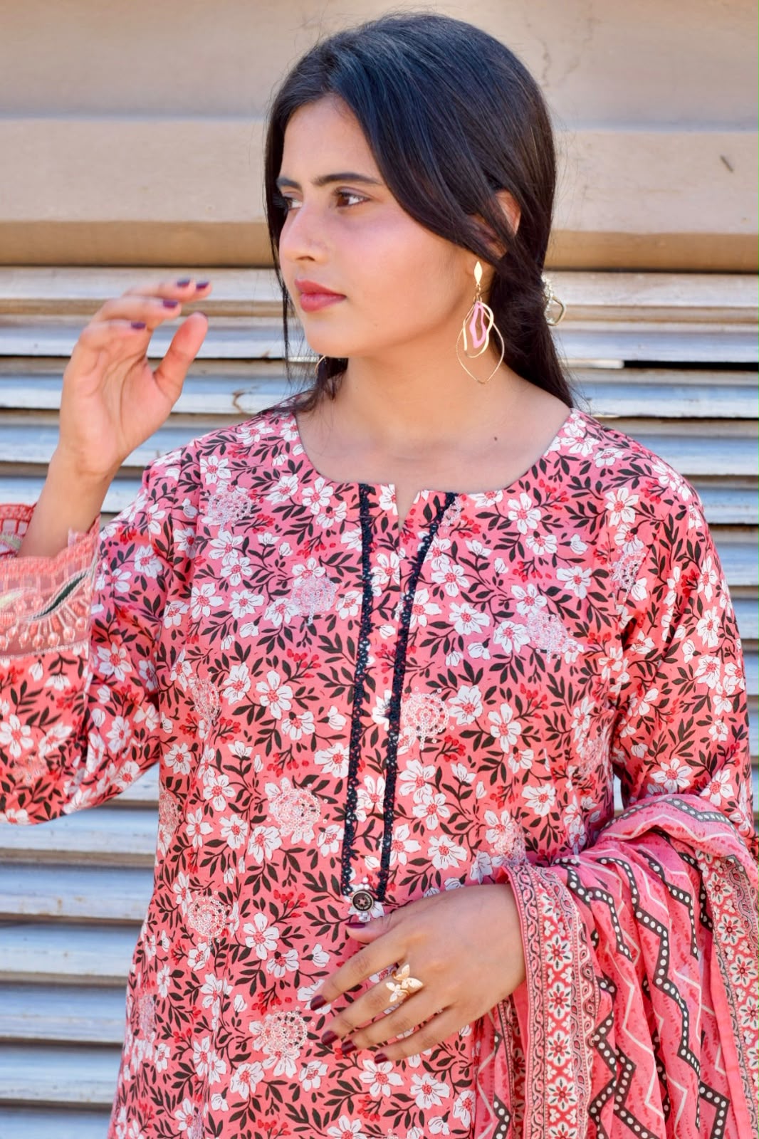 ZAREV Coral Pink Printed & Embroidered Lawn 3PC Suit with Schiffli Daman