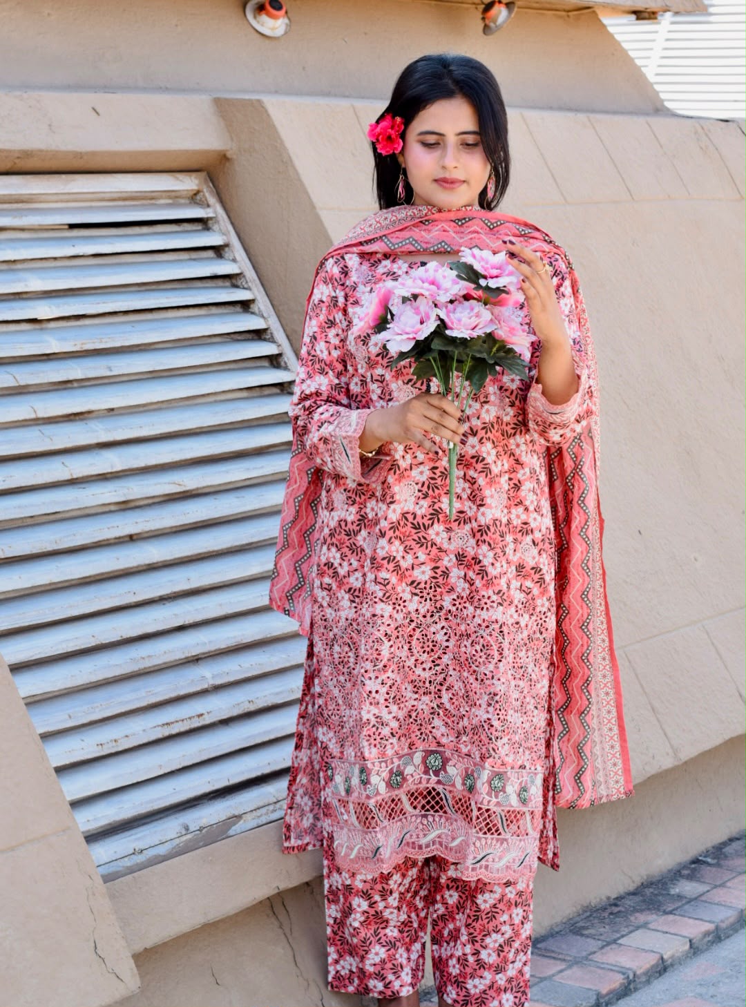 ZAREV Coral Pink Printed & Embroidered Lawn 3PC Suit with Schiffli Daman